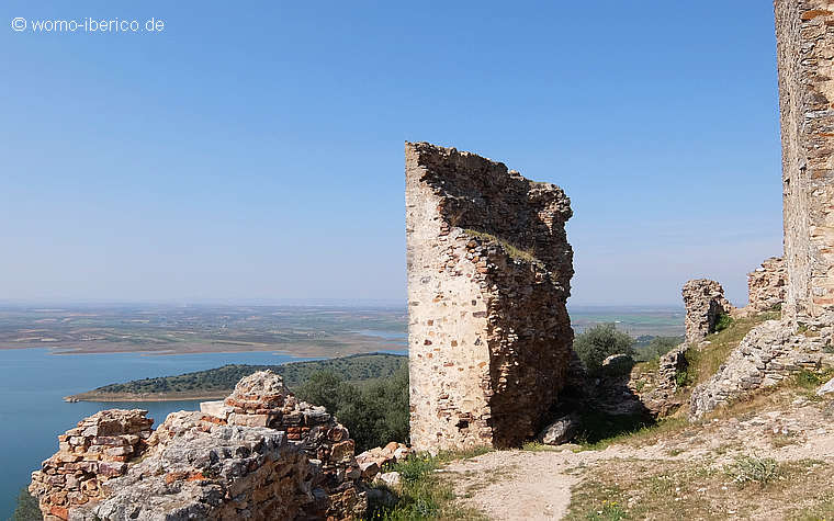 20190422 Castillo Mauer