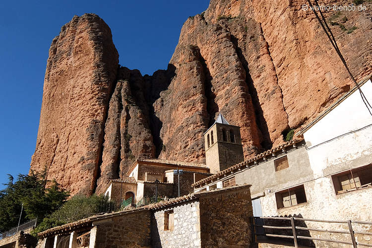 20211023 Riglos Kirche