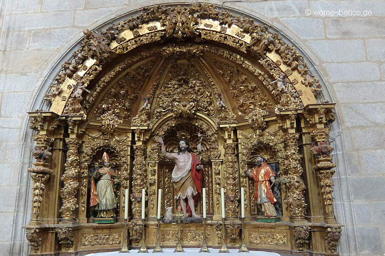 20211120 Coria Altar1