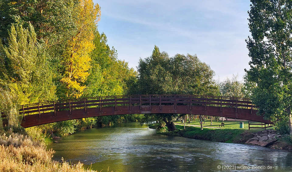 20230928 AguilarDeCampoo Fluss Bruecke