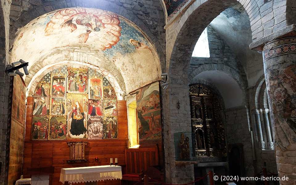 20240911 Arties Kirche Altar